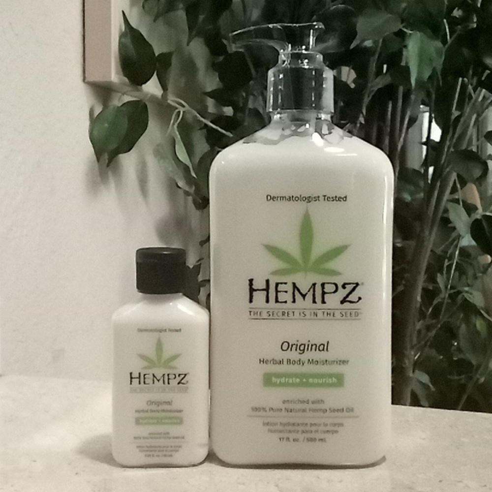 Hempz Original Herbal Body Moisturizer 17 fl oz & 2.25 fl oz.